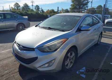 2013 Hyundai Elantra Gs z USA, uszkodzony, nr VIN KMHDH6AE4DU014744